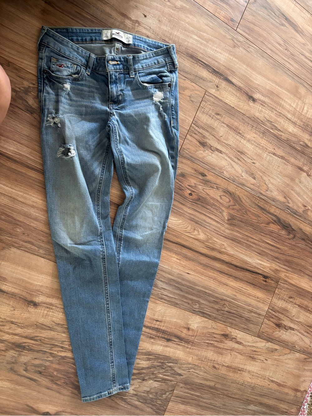 Hollister Women's Light Blue Distressed Skinny Jeans